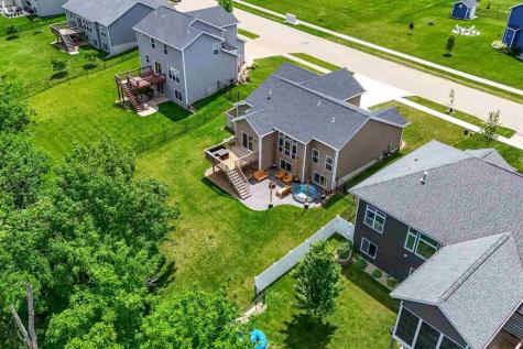 7202 Country Ridge Drive NW Cedar Rapids IA 52405