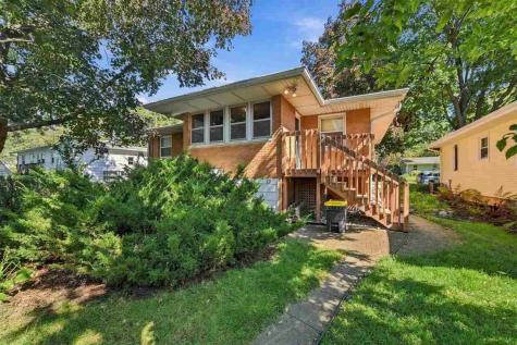 1605 Ridge Street Iowa City IA 52240