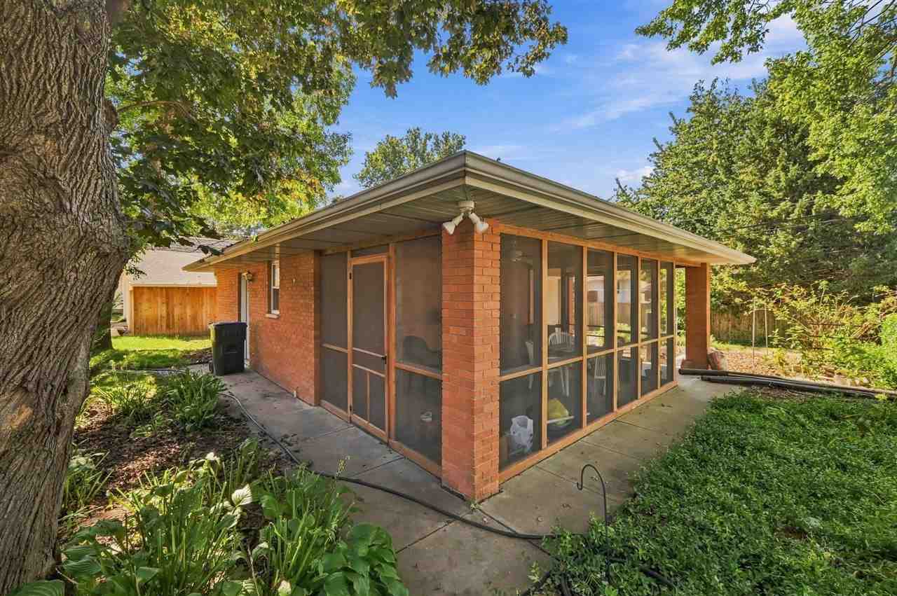 1605 Ridge Street Iowa City IA 52240