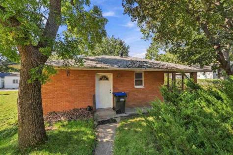 1605 Ridge Street Iowa City IA 52240