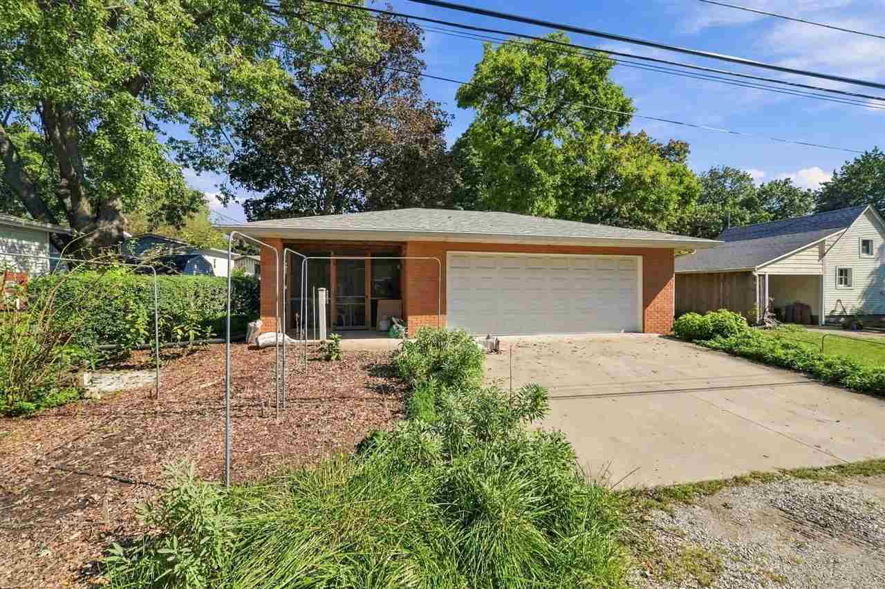 1605 Ridge Street Iowa City IA 52240
