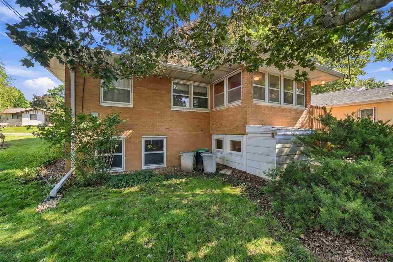 1605 Ridge Street Iowa City IA 52240