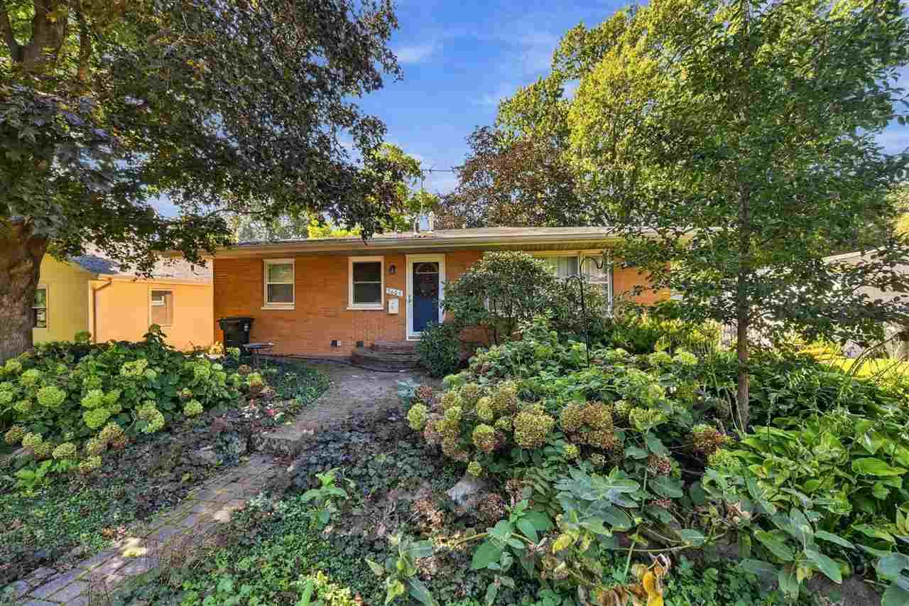 1605 Ridge Street Iowa City IA 52240