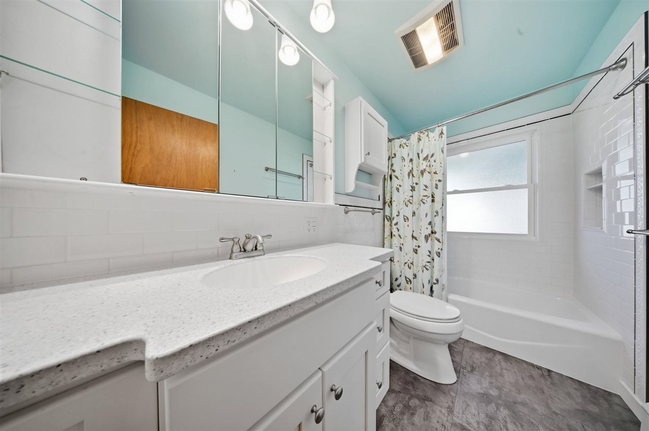 1605 Ridge Street Iowa City IA 52240