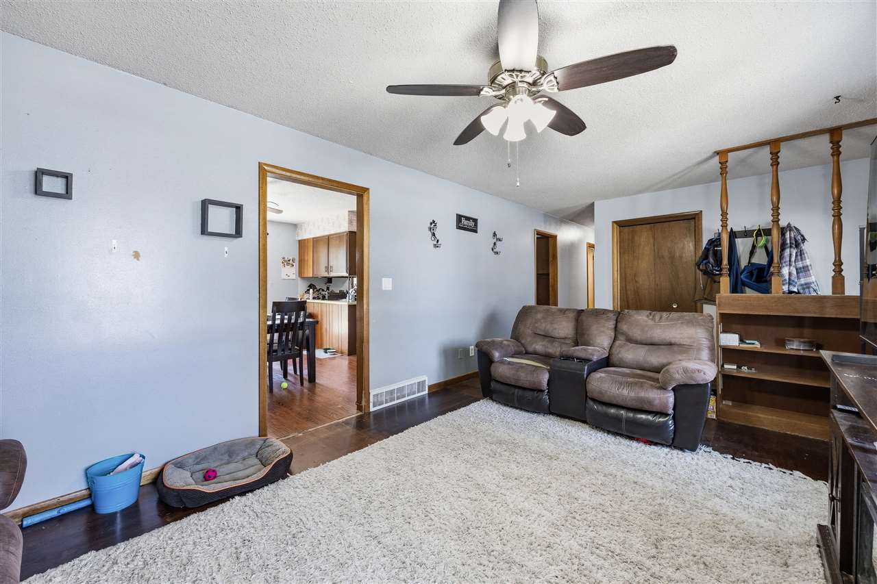 103 Bel Aire Court Tipton IA 52772
