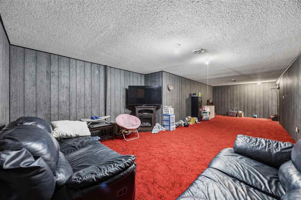 103 Bel Aire Court Tipton IA 52772