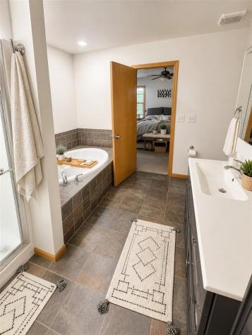 226 Oberlin Street Iowa City IA 52245