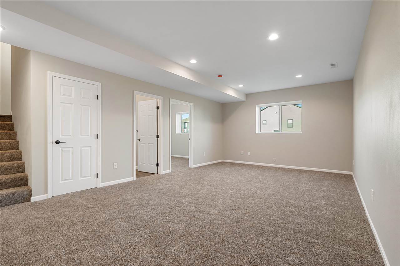 436 Dawson Drive West Branch IA 52358