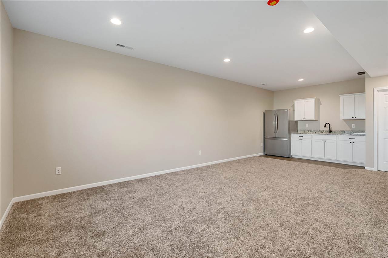 436 Dawson Drive West Branch IA 52358