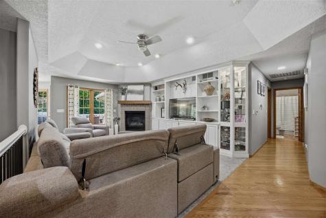 4000 Mehaffey Lane NE Solon IA 52333-8985