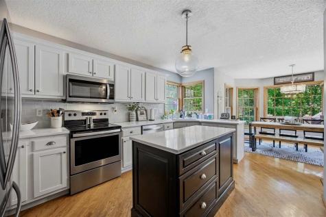 4000 Mehaffey Lane NE Solon IA 52333-8985