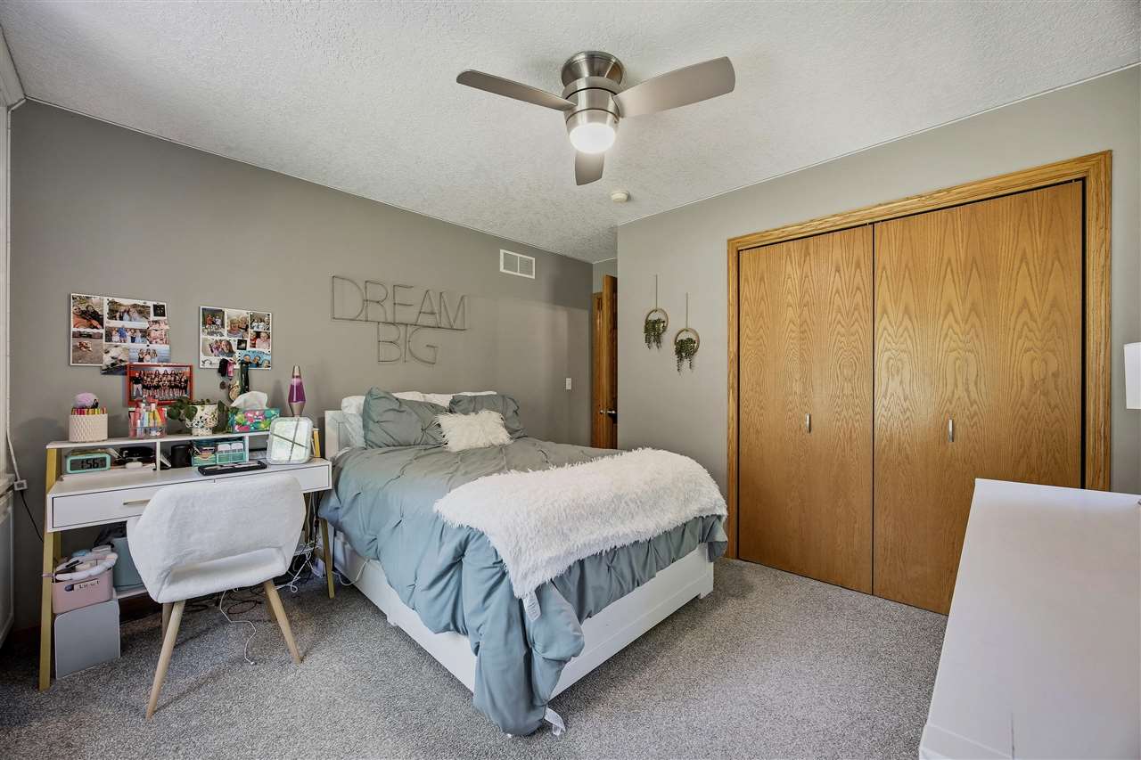 4000 Mehaffey Lane NE Solon IA 52333-8985