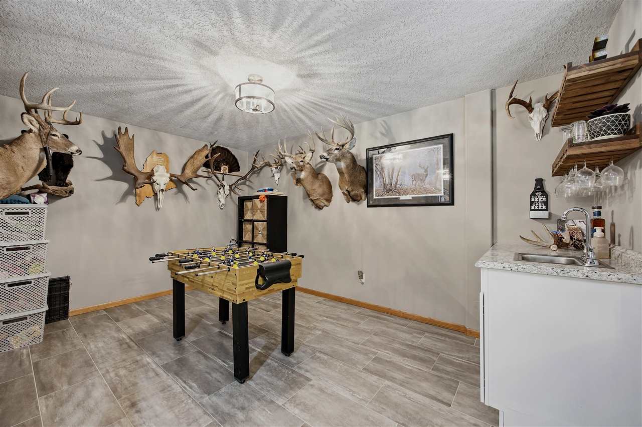 4000 Mehaffey Lane NE Solon IA 52333-8985