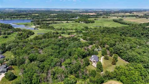 4000 Mehaffey Lane NE Solon IA 52333-8985
