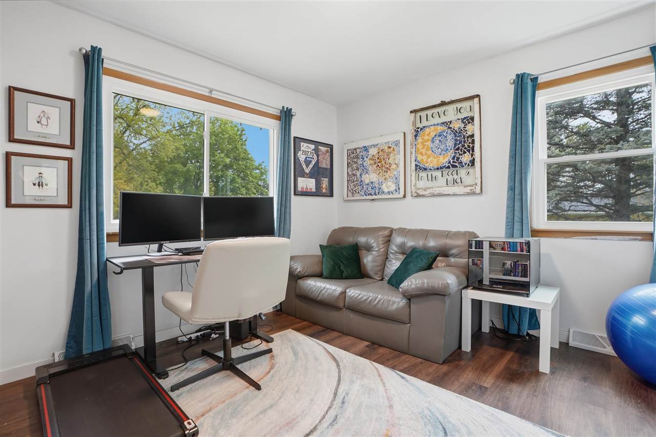 1612 Derwen Drive Iowa City IA 52246
