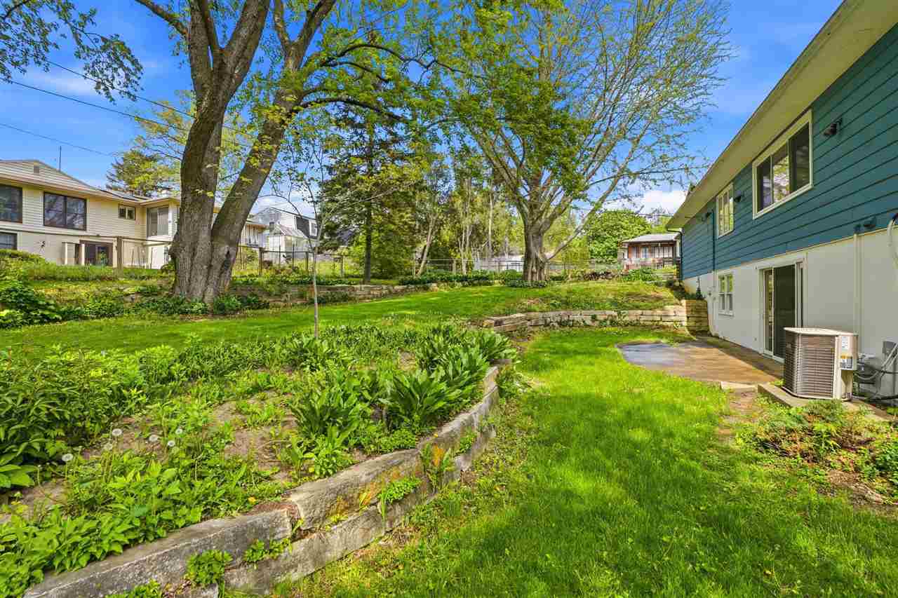 1612 Derwen Drive Iowa City IA 52246