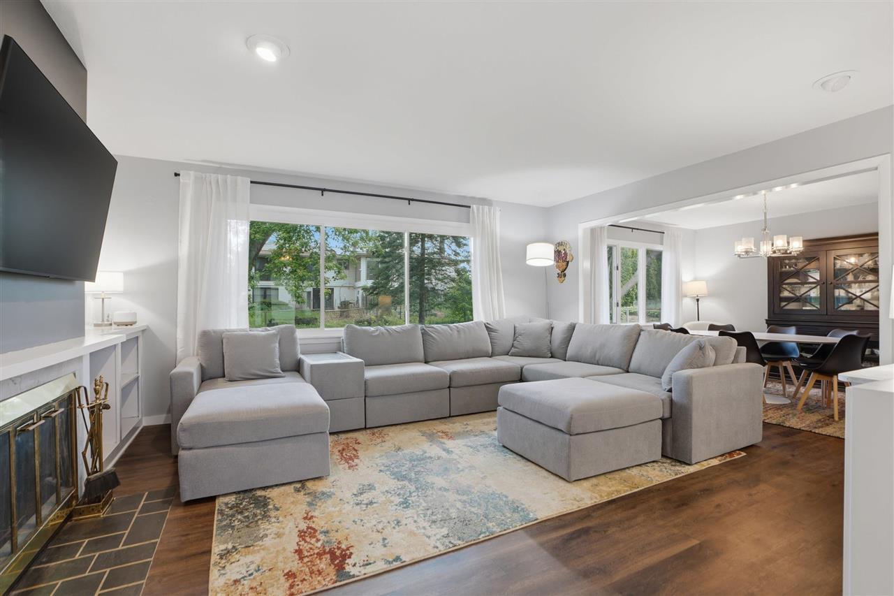 1612 Derwen Drive Iowa City IA 52246