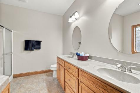 2030 Rosewood Ridge Drive Marion IA 52302