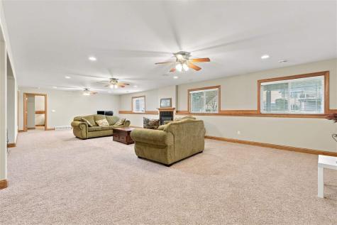 2030 Rosewood Ridge Drive Marion IA 52302