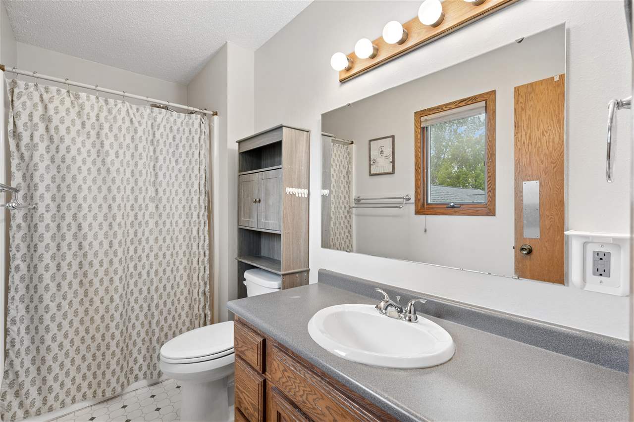 844 Pepper Drive Iowa City IA 52240
