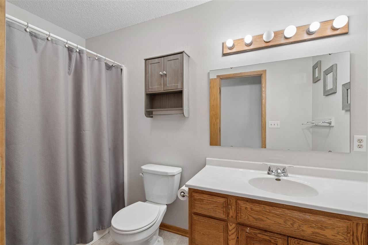 844 Pepper Drive Iowa City IA 52240