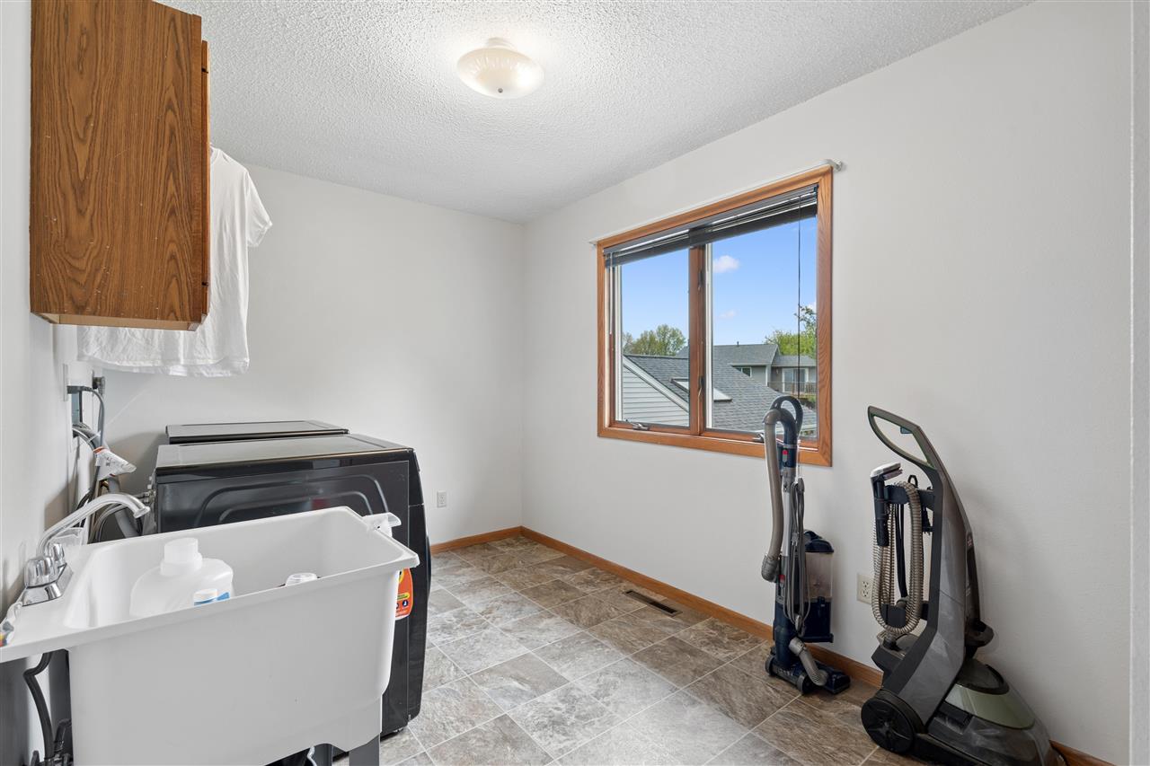 844 Pepper Drive Iowa City IA 52240