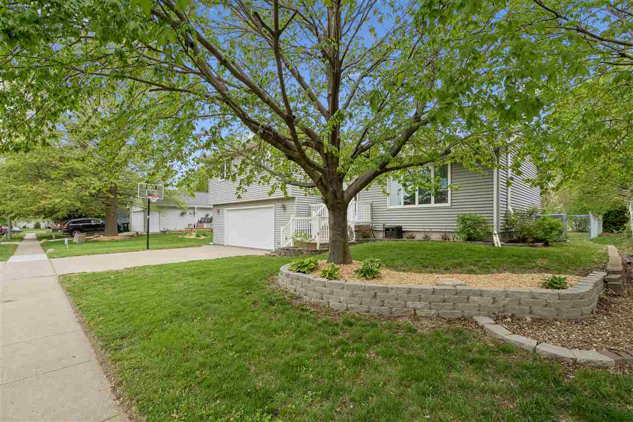 844 Pepper Drive Iowa City IA 52240