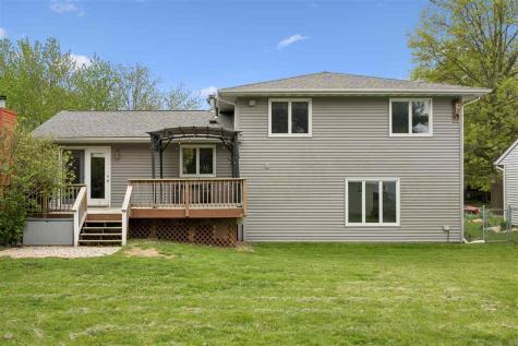 844 Pepper Drive Iowa City IA 52240