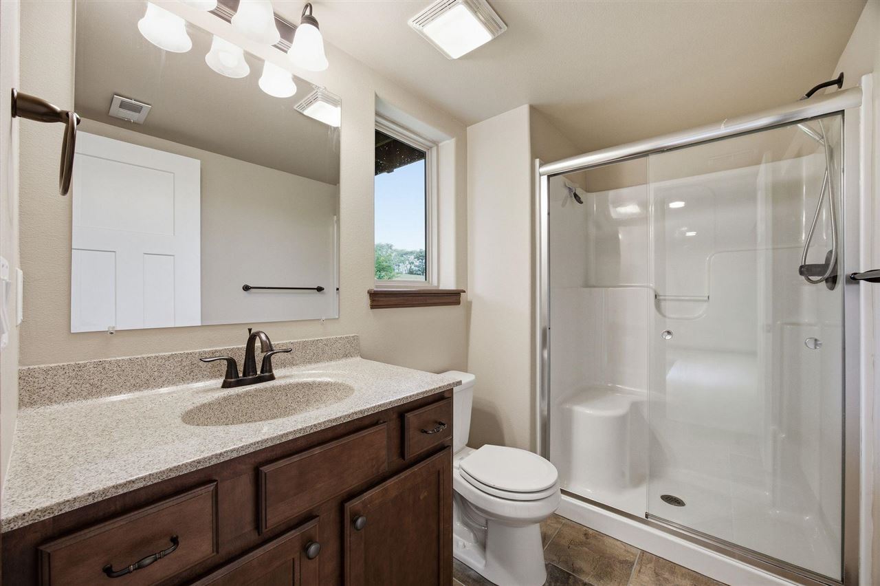 513 Bainberry Street Tiffin IA 52340