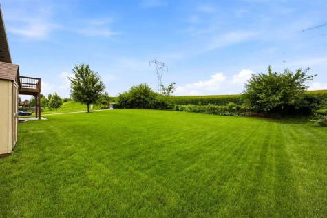 513 Bainberry Street Tiffin IA 52340
