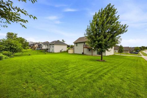 513 Bainberry Street Tiffin IA 52340