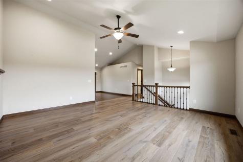 513 Bainberry Street Tiffin IA 52340