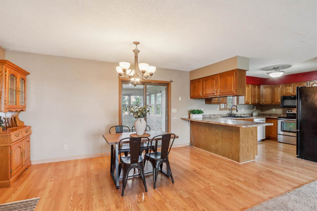 2463 110th Street Marengo IA 52301