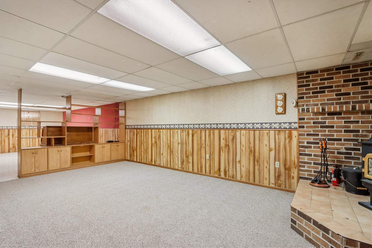 2463 110th Street Marengo IA 52301