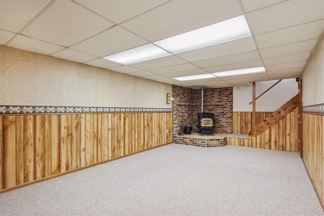 2463 110th Street Marengo IA 52301