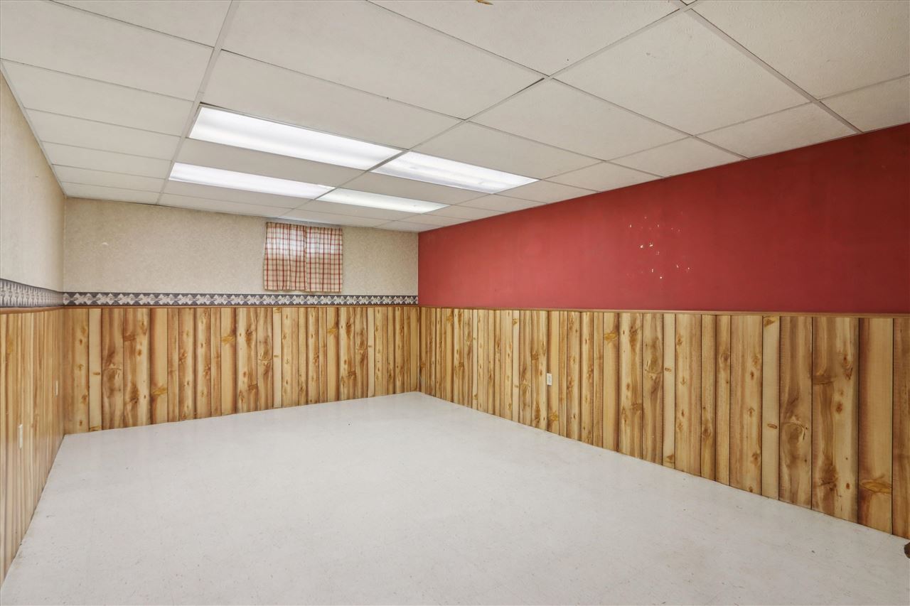 2463 110th Street Marengo IA 52301