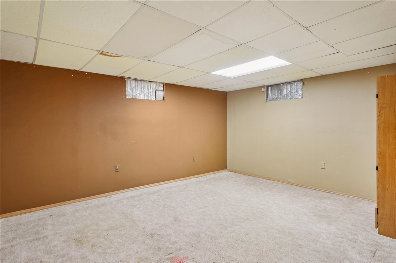 2463 110th Street Marengo IA 52301