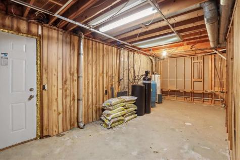 2463 110th Street Marengo IA 52301