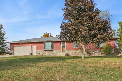 2463 110TH Street Marengo IA 52301