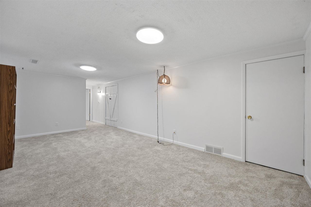1507 Oakcrest Avenue Iowa City IA 52246