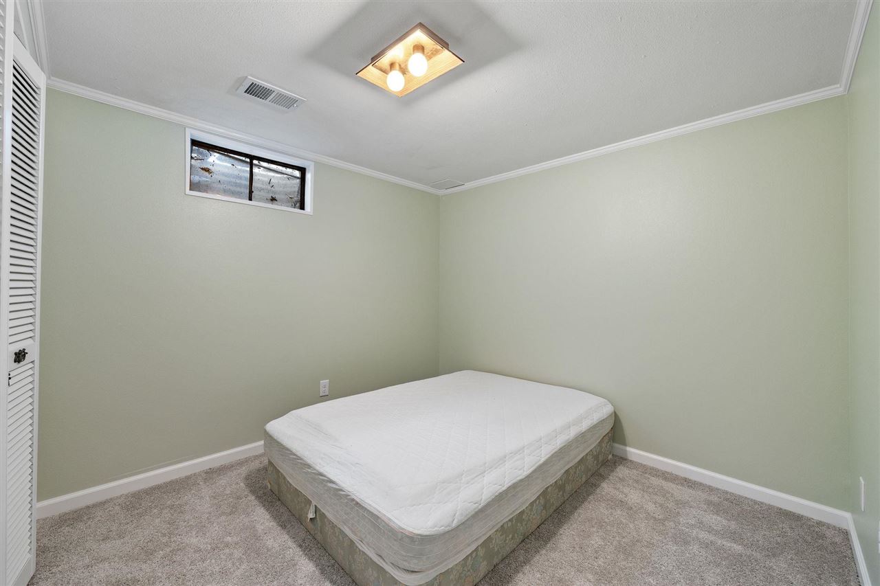 1507 Oakcrest Avenue Iowa City IA 52246