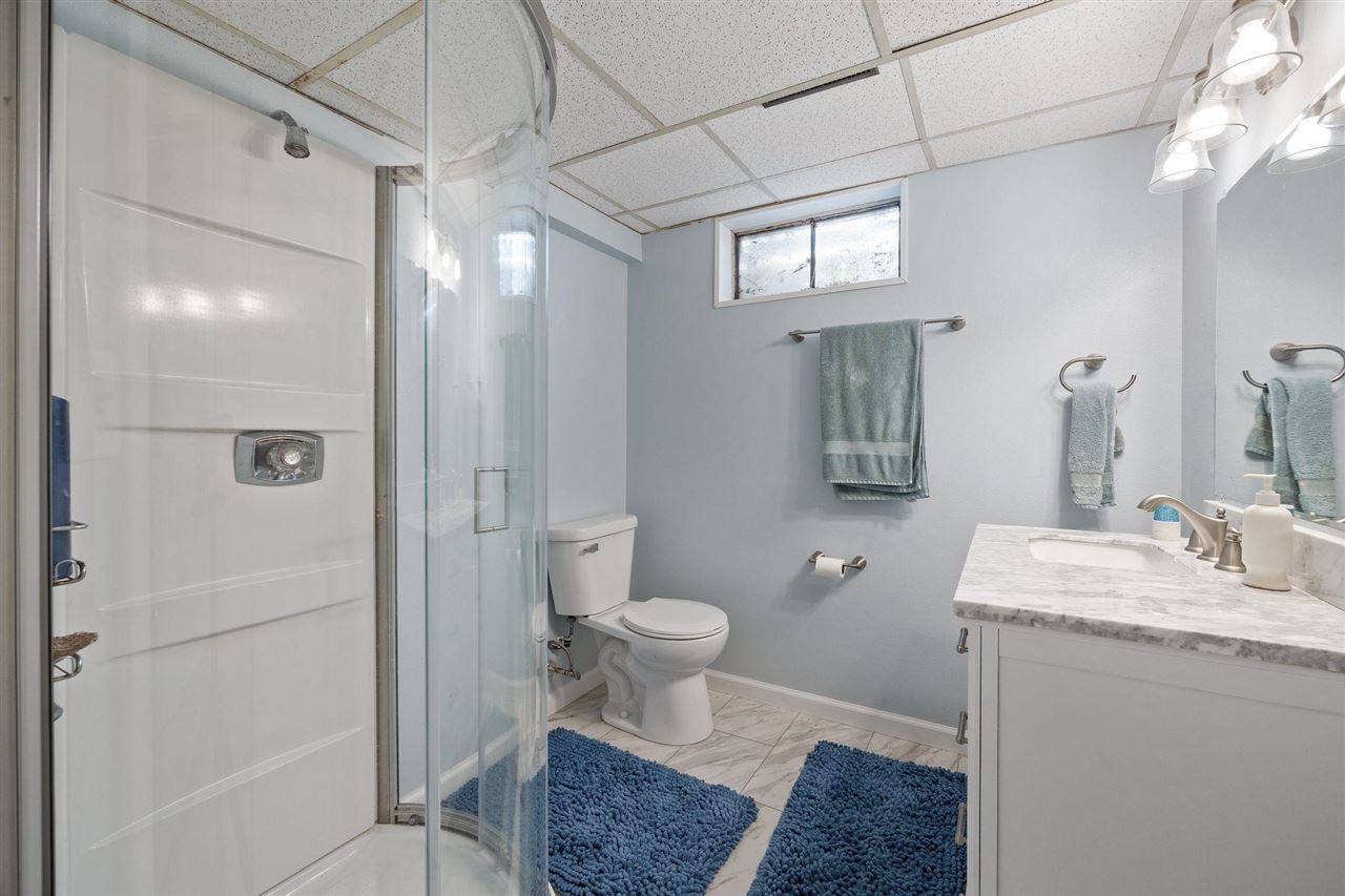 1507 Oakcrest Avenue Iowa City IA 52246