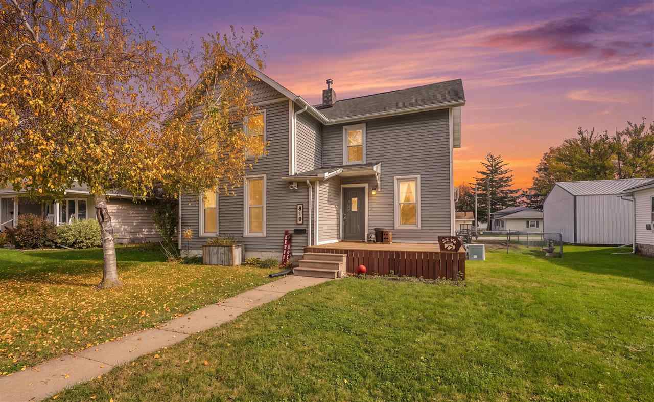 910 N 7th Street Washington IA 52353