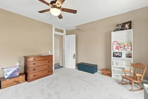910 N 7th Street Washington IA 52353