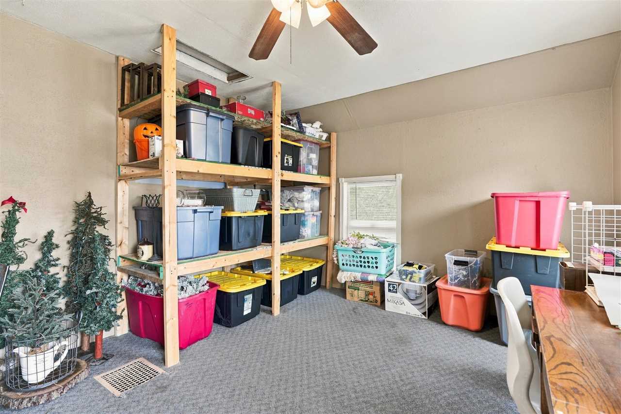 910 N 7th Street Washington IA 52353