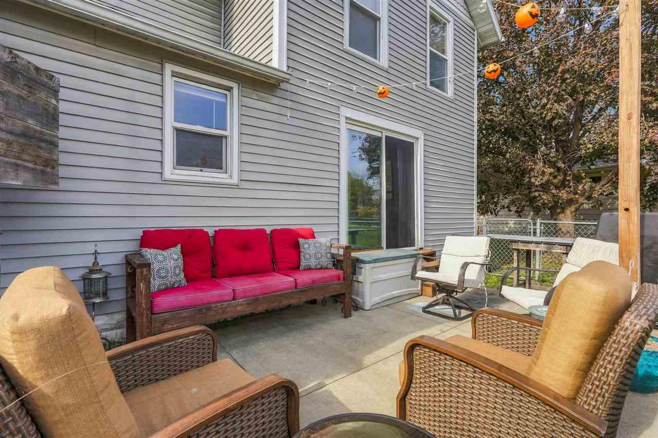 910 N 7th Street Washington IA 52353