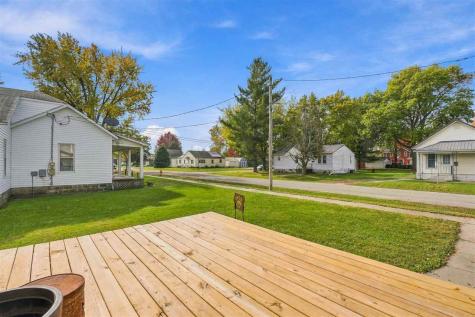 910 N 7th Street Washington IA 52353