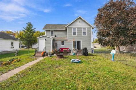 910 N 7th Street Washington IA 52353