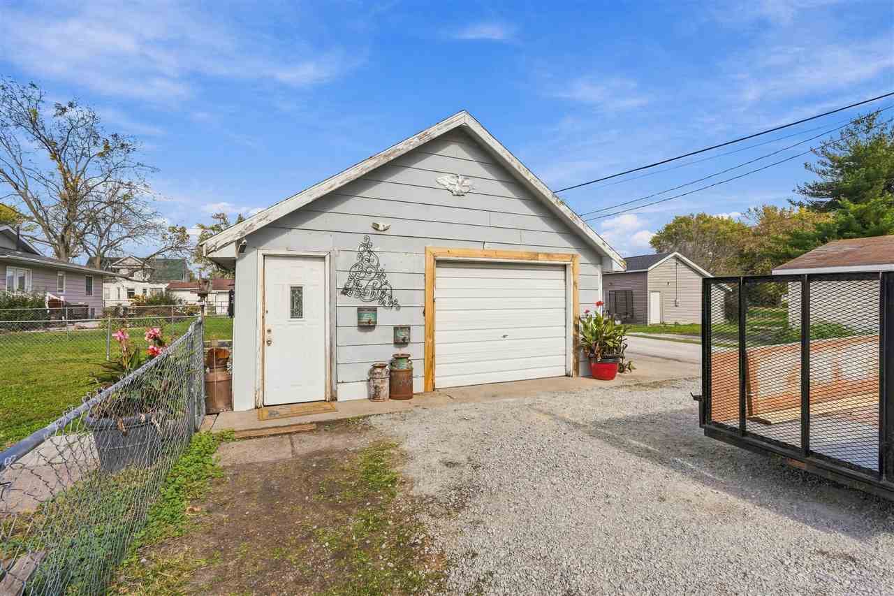 910 N 7th Street Washington IA 52353