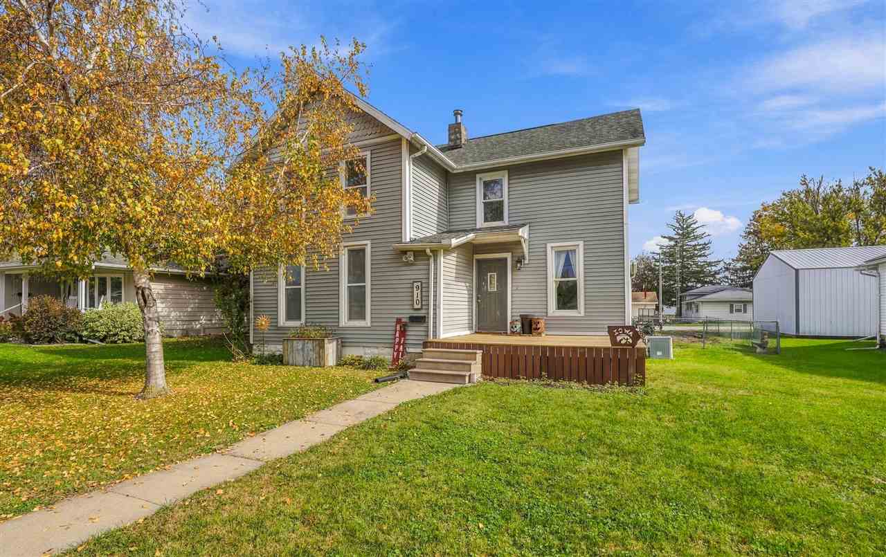 910 N 7th Street Washington IA 52353